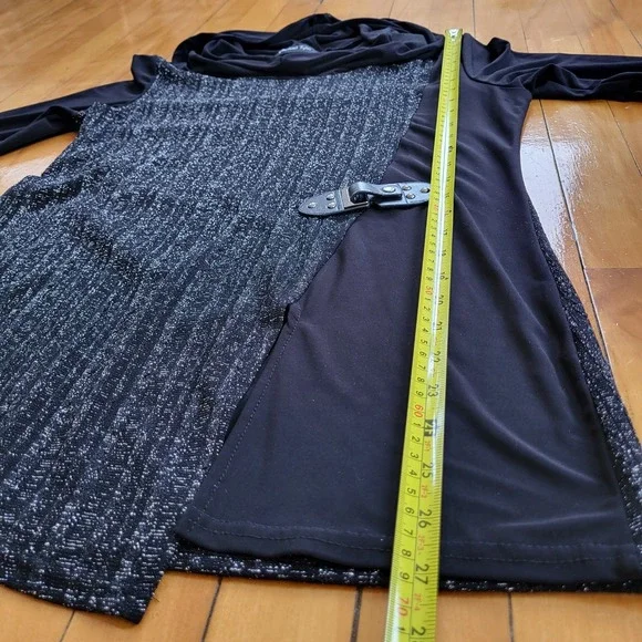 Michael Tyler Black Silver Shimmering Cowl Neck Buckle Top‎ M - Picture 11 of 13